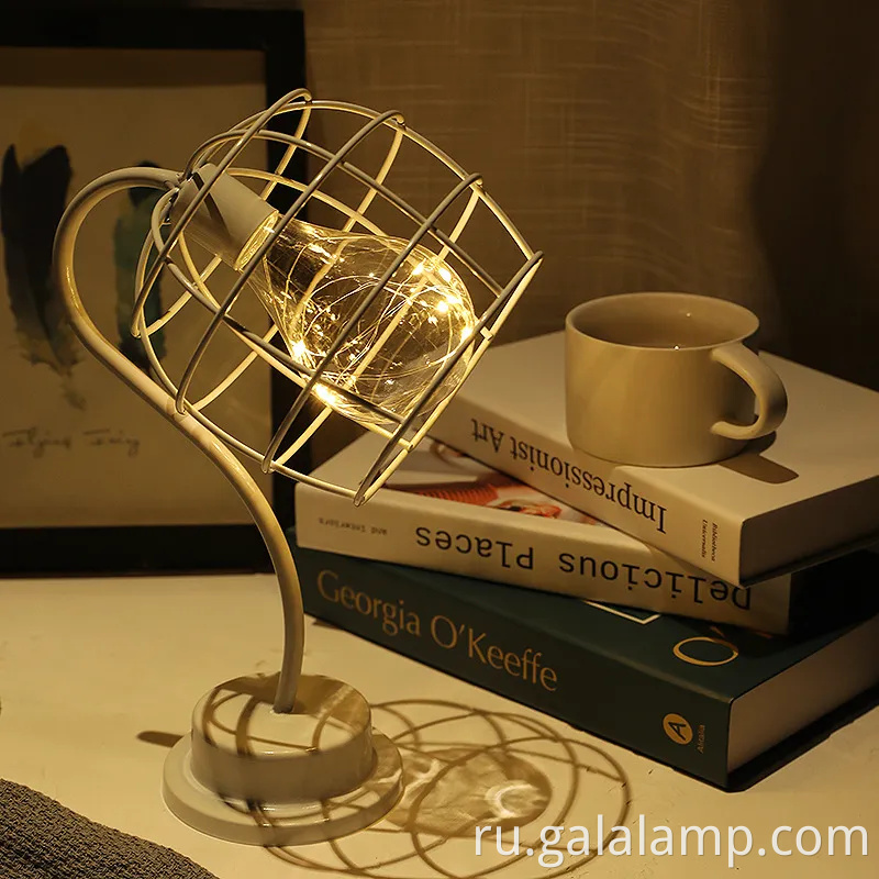 Стильная красная стеклянная светодиодная настольная лампа для праздничного декора